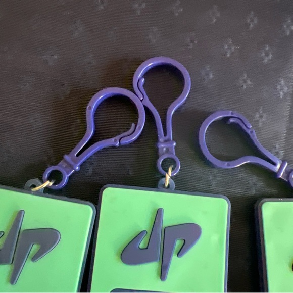 Dude Perfect MyBooster.com Keychain Bag Clip Vinyl Fundraiser Logo Lot Of 5 - Picture 10 of 10